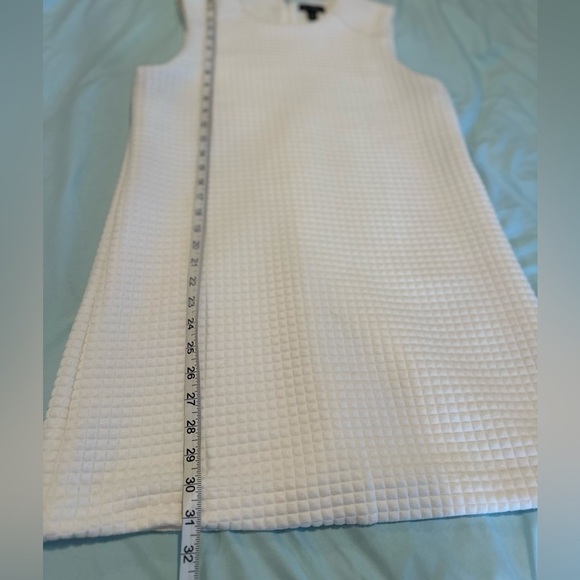 Willi Smith. Large. White Quilted.  Small Square check pattern. Sleeveless Dress - Picture 3 of 16